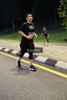 Runner Photo 4298636