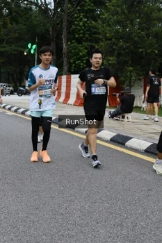 Runner Photo 4298641