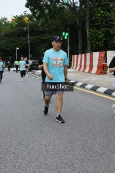 Runner Photo 4298649