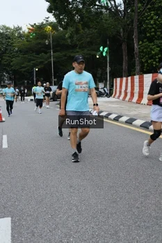 Runner Photo 4298660