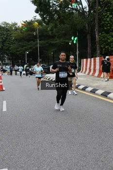 Runner Photo 4298663