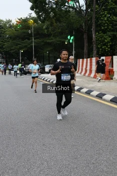 Runner Photo 4298665