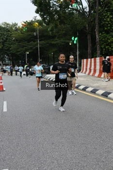 Runner Photo 4298666