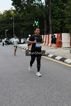 Runner Photo 4298667