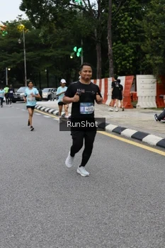 Runner Photo 4298669