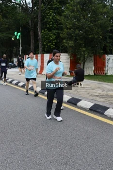 Runner Photo 4298684