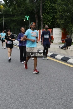 Runner Photo 4298718