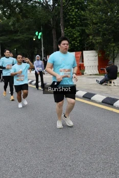 Runner Photo 4298750