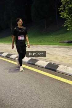 Runner Photo 4298755