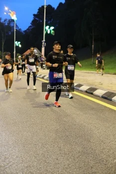 Runner Photo 4298810