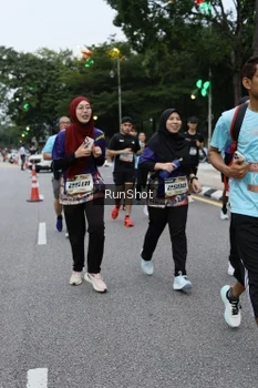 Runner Photo 4298819