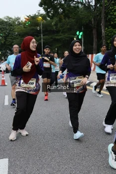 Runner Photo 4298835