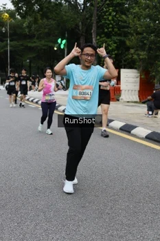 Runner Photo 4298912