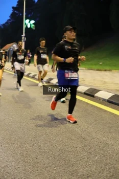 Runner Photo 4298915