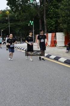 Runner Photo 4298924
