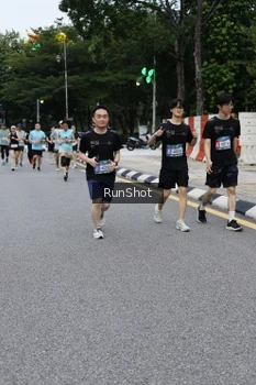Runner Photo 4298940
