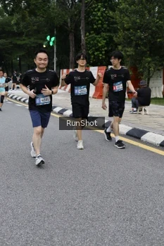 Runner Photo 4298950