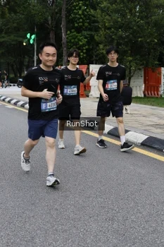 Runner Photo 4298957