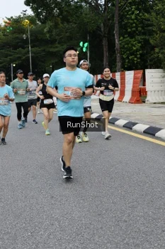 Runner Photo 4298971