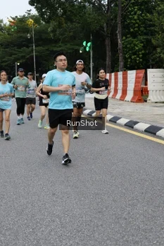 Runner Photo 4298972