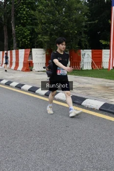 Runner Photo 4298997