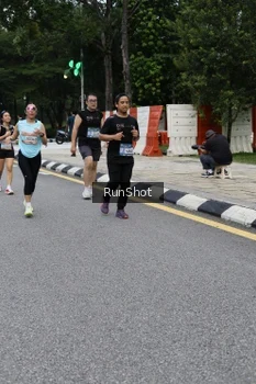 Runner Photo 4299001