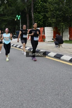 Runner Photo 4299006