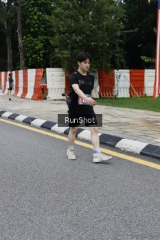 Runner Photo 4299011
