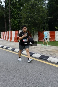 Runner Photo 4299033