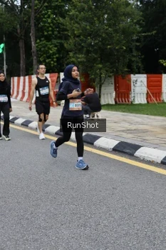 Runner Photo 4299035