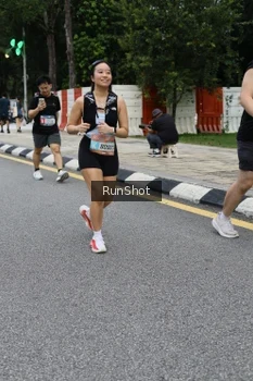 Runner Photo 4299036