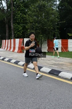 Runner Photo 4299037