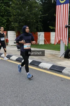 Runner Photo 4299042