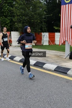 Runner Photo 4299047