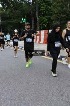 Runner Photo 4299062