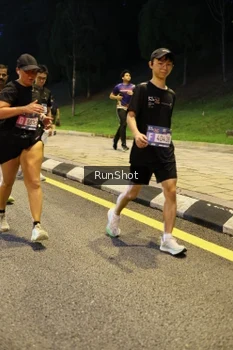 Runner Photo 4299066