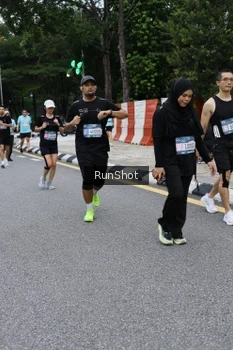 Runner Photo 4299074