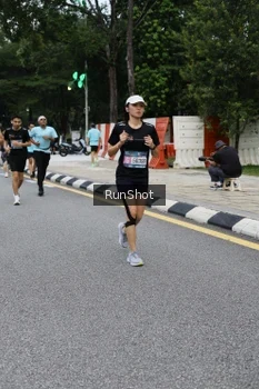 Runner Photo 4299076