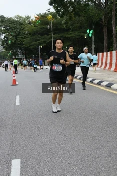Runner Photo 4299078