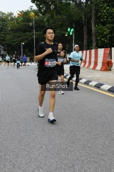 Runner Photo 4299080