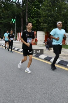 Runner Photo 4299092