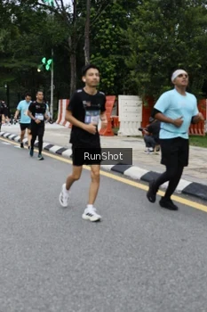 Runner Photo 4299096