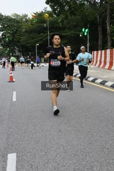 Runner Photo 4299098