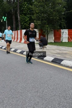 Runner Photo 4299105