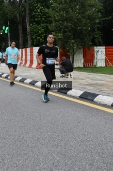 Runner Photo 4299108