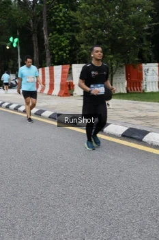 Runner Photo 4299110