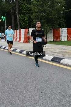Runner Photo 4299112
