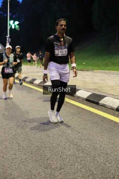 Runner Photo 4299140