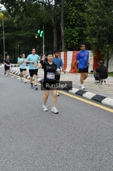 Runner Photo 4299145