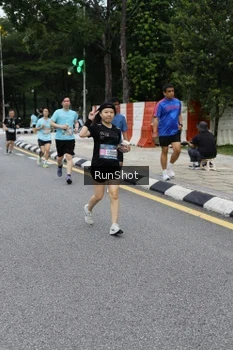 Runner Photo 4299151